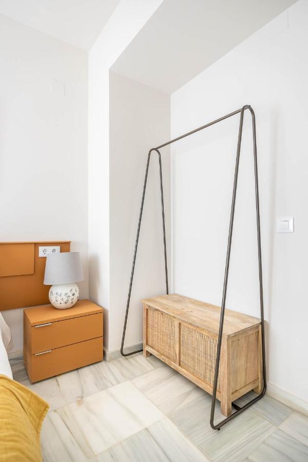 סביליה Amplisimo Apartamento De Diseno Nuevo En El Corazon De Triana, Parking Included מראה חיצוני תמונה