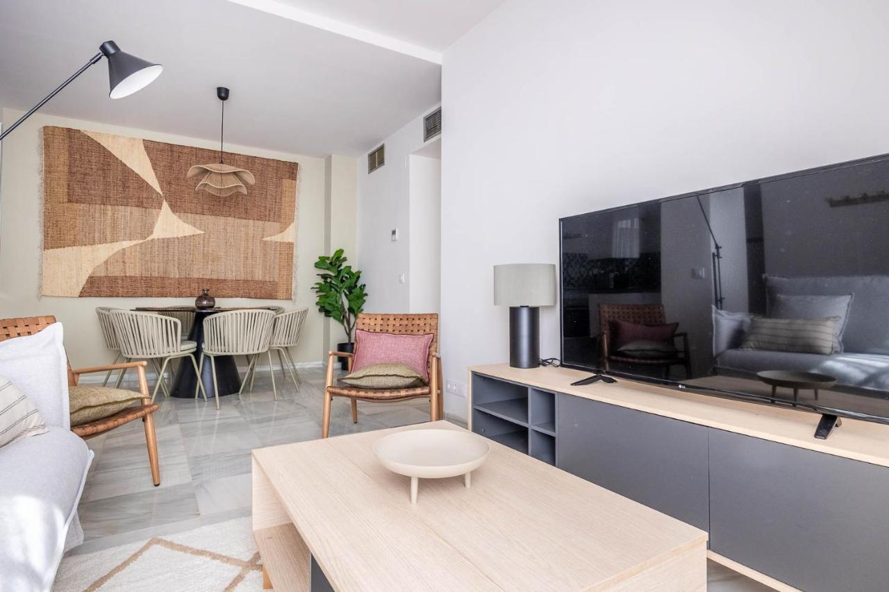 סביליה Amplisimo Apartamento De Diseno Nuevo En El Corazon De Triana, Parking Included מראה חיצוני תמונה
