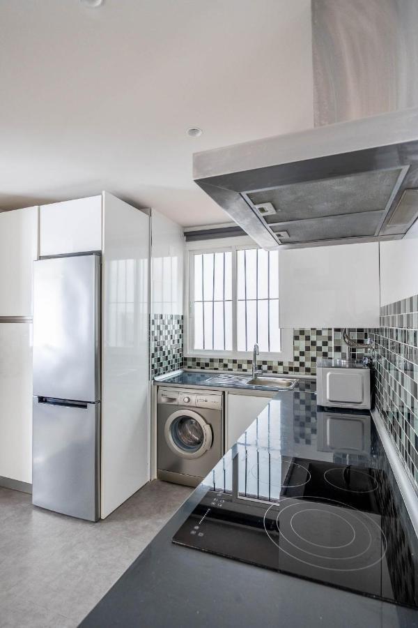 סביליה Amplisimo Apartamento De Diseno Nuevo En El Corazon De Triana, Parking Included מראה חיצוני תמונה