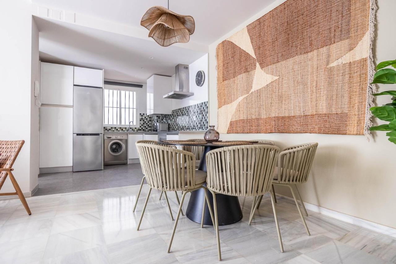 סביליה Amplisimo Apartamento De Diseno Nuevo En El Corazon De Triana, Parking Included מראה חיצוני תמונה