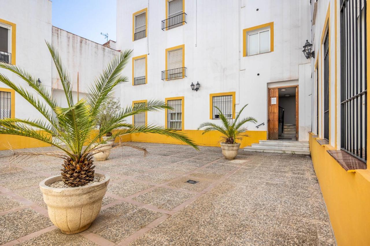 סביליה Amplisimo Apartamento De Diseno Nuevo En El Corazon De Triana, Parking Included מראה חיצוני תמונה