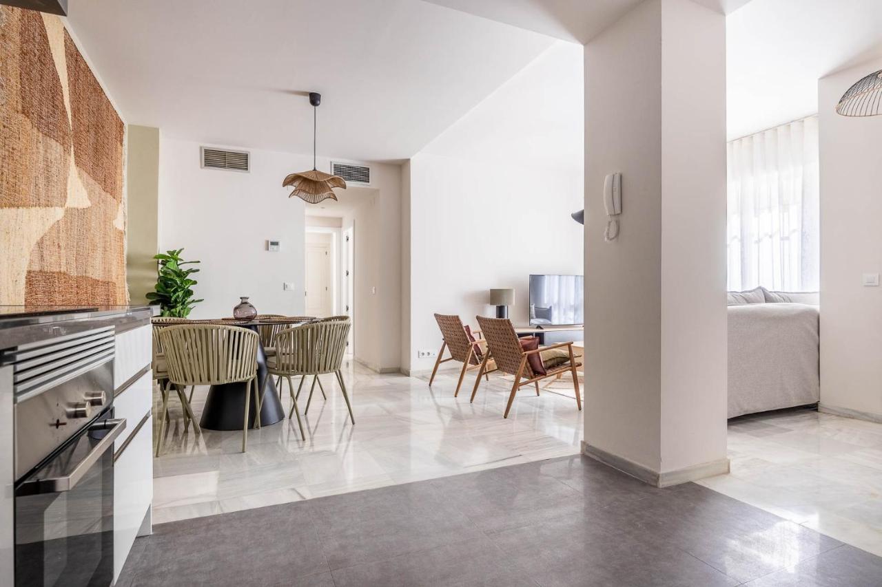 סביליה Amplisimo Apartamento De Diseno Nuevo En El Corazon De Triana, Parking Included מראה חיצוני תמונה