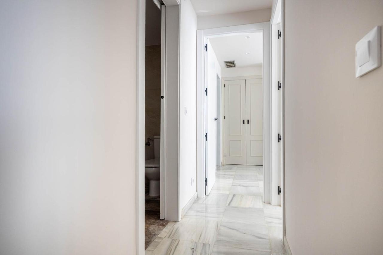 סביליה Amplisimo Apartamento De Diseno Nuevo En El Corazon De Triana, Parking Included מראה חיצוני תמונה